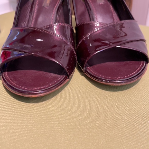 Louis Vuitton sandals - Picture 10 of 11
